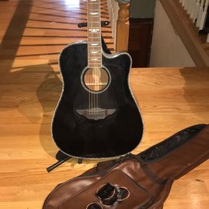 Keith urban acoustic guitar
